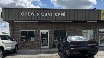 Chew N Chat Cafe outside