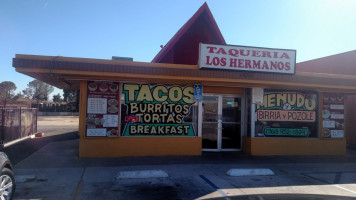 Taqueria Los Hermanos food