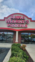 Anna Maria's Pizzeria outside