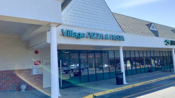 Village Pizza Pasta food