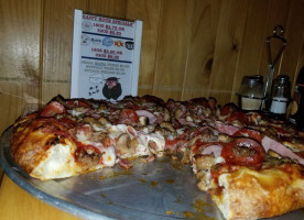 Fratelli's Pizzeria food