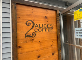 2 Alices Coffee Lounge food