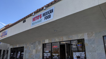 Neto's Mexican Food inside