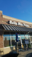 Bella Mia Pizza food