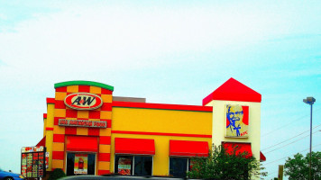 A&w outside