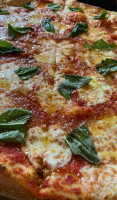 Andolini's Pizzeria Cherry Street food