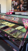 Cold Stone Creamery inside