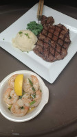 Rubbs Steakhouse food