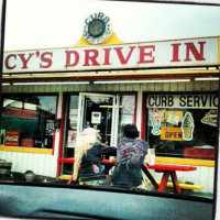 Cy's Drive-in food