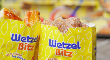 Wetzel's Pretzels food