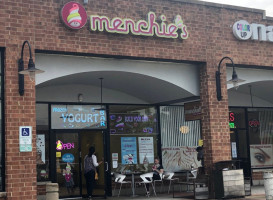 Menchie's Frozen Yogurt food