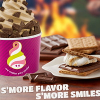 Menchie's Frozen Yogurt food