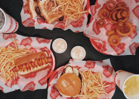 Freddy's Frozen Custard Steakburgers food