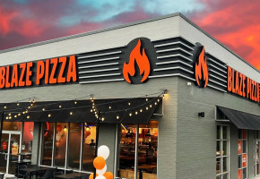 Blaze Pizza inside