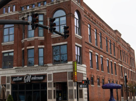 Mellow Mushroom Owensboro outside