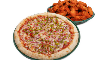 Il Primo Pizza Wings food