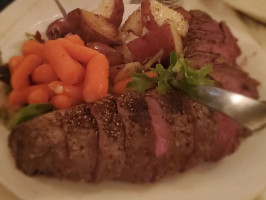 Bear's Steakhouse food