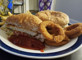 Goldy's Fried Chicken food