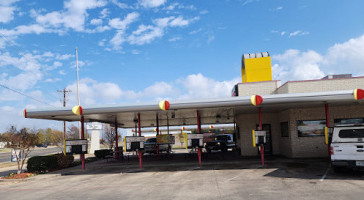 Sonic Drive-in outside