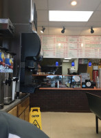 Amalfi's Pizza Of Conover inside