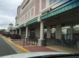 Firehouse Subs Fairfax Towne Center outside