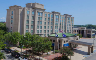 Hilton Garden Inn Virginia Beach Town Center In Virg outside