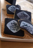 Vida's Café outside