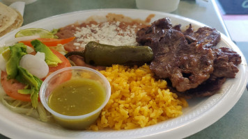 El Mexicanito food