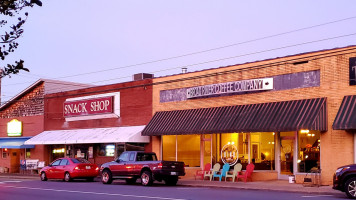 Snack Shop Family outside