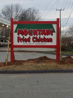 Mountain Fried Chicken outside