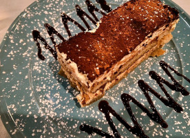 Cafe Tiramisu food