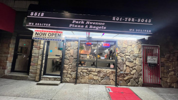 Park Avenue Pizza food