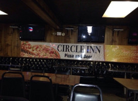 Circle Inn Pizzeria inside