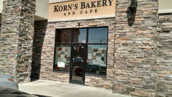 Korn's Bakery And Cafe Of Lakewood food