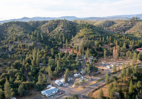 Yosemite Ridge Resort outside