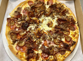 Liberty Pizza Of Cochituate Wayland food