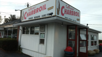 Sullivan's Charbroil food