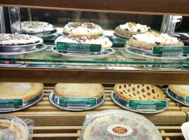 Shari's Cafe And Pies food