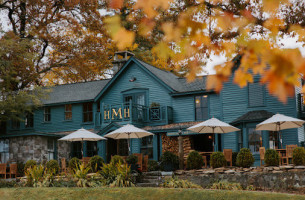 Main Street Inn outside