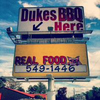 Dukes Barbecue food