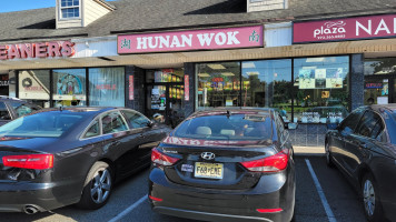 Hunan Wok outside