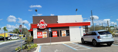 Arby's In Sebr outside