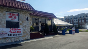 Metuchen Diner outside