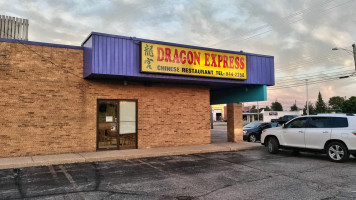 Dragon Express inside