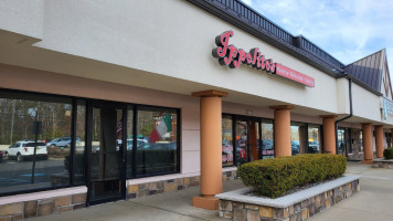 Ippolito's Cucina Italiana And Pizzeria outside