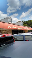 Charlie's Pizza food