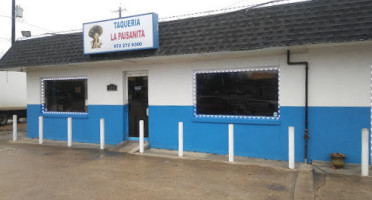 La Fogata Mariscos outside