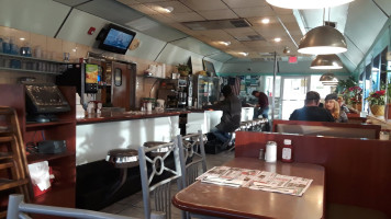 Pat's Original Diner inside