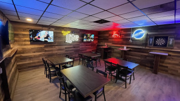 Cee Gee's Grill inside