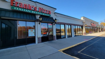 Frank's Pizza food